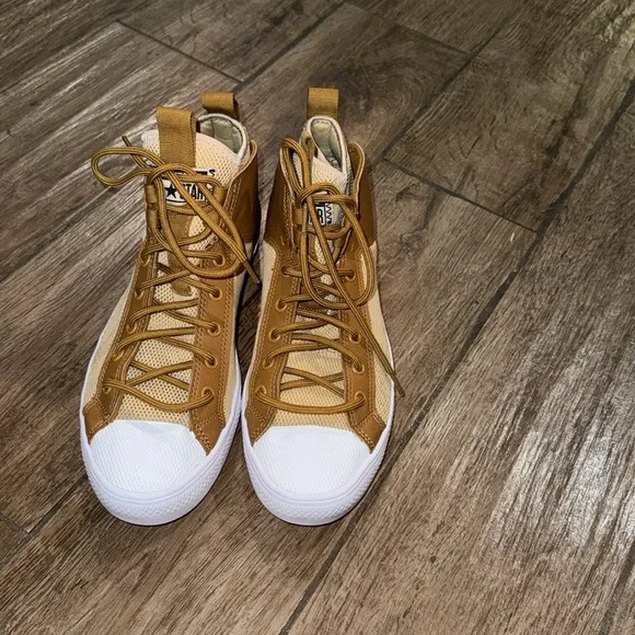 UNISEX CONVERSE CHUCK TAYLOR ALL STAR SNEAKER SHOES - Picture 2 of 9